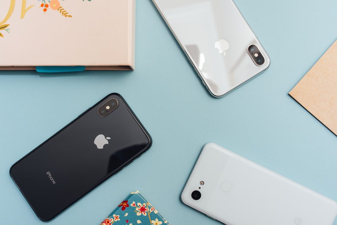 华体会体育 APP 赛程与阵容界面示意